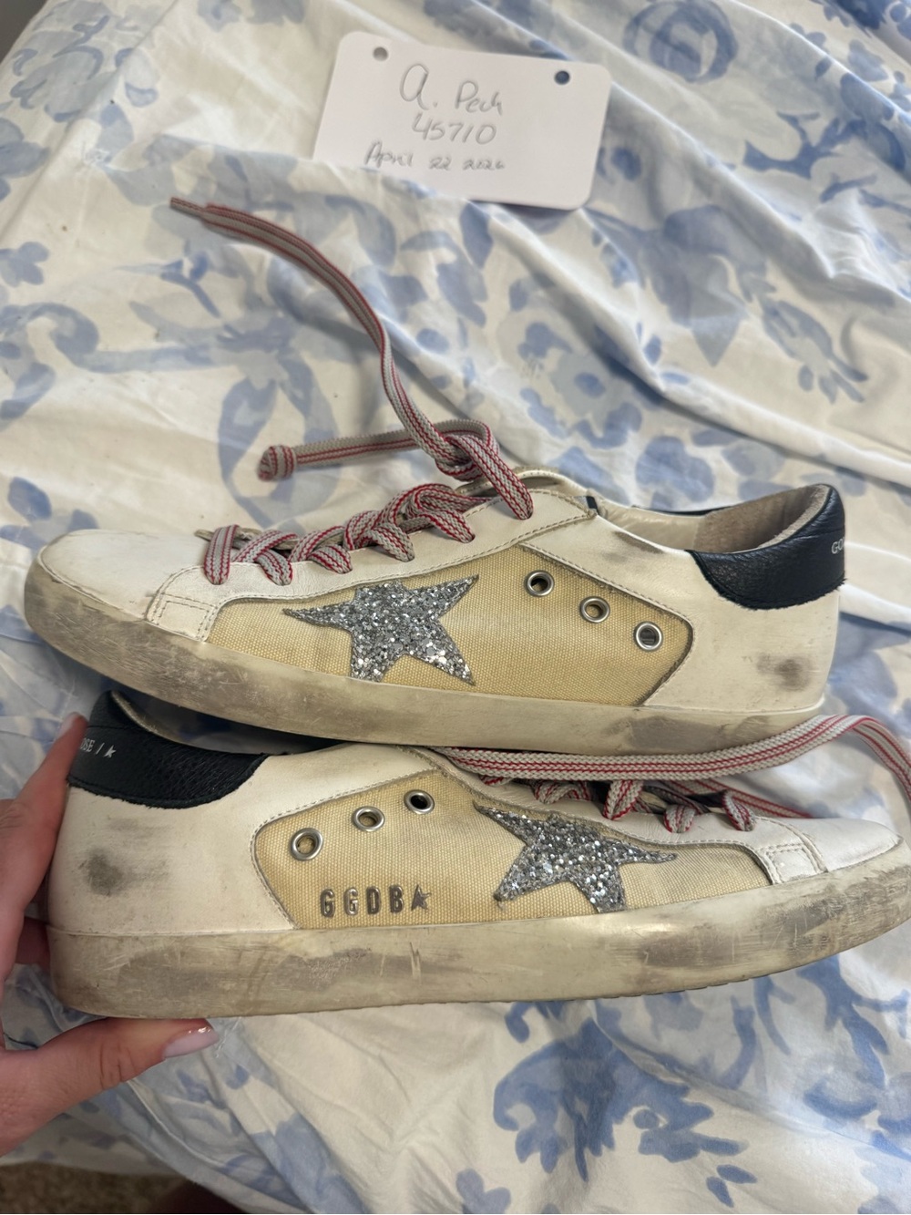 Golden Goose White, Beige & Silver Star Low-Top Sneakers - Picture 5 of 7